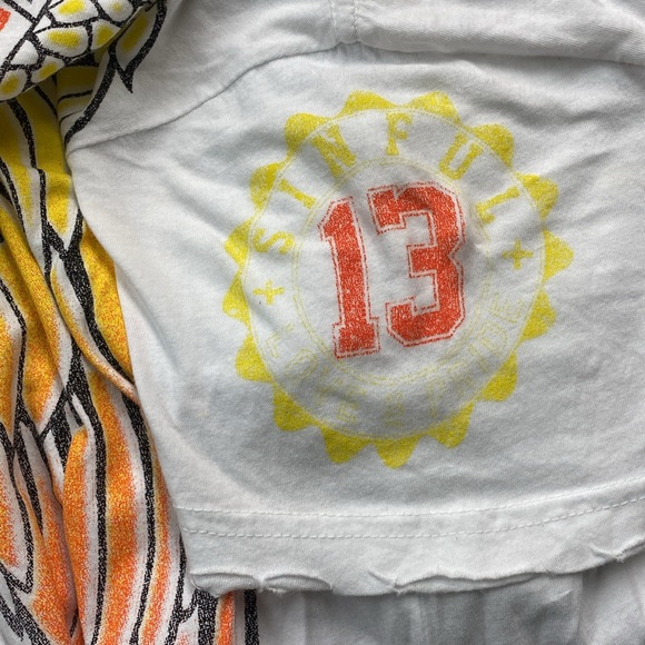 Sinful 💯 Cotton Butter Soft Print Tee Distressed Collar and Sleeveless - Picture 15 of 16